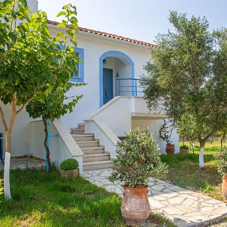Romanos XI Xi Beach Exterior photo